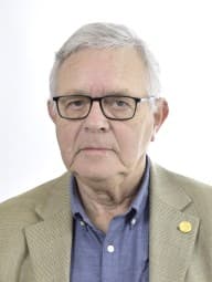 Carl B Hamilton
